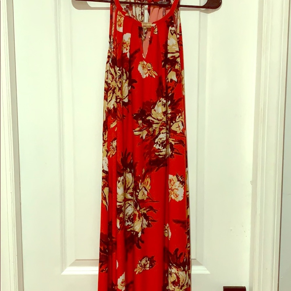 It’s a red mlle Gabrielle dress it’s satin texture